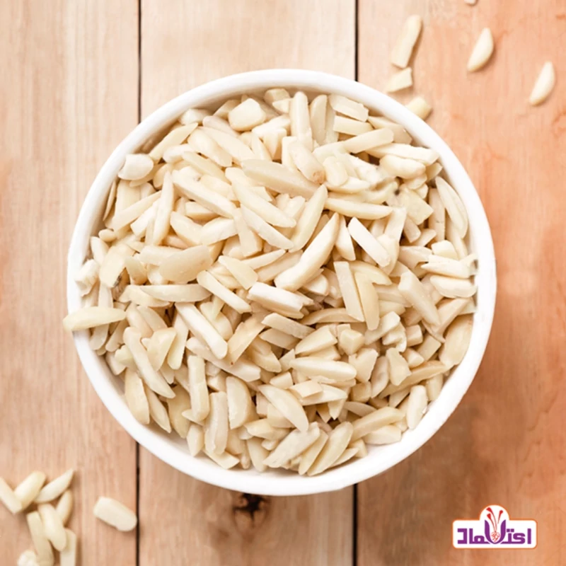 خلال بادام زمینی اعتماد تازه و سفید