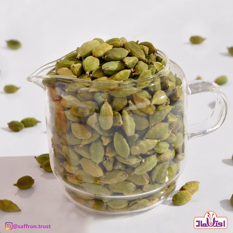 هل سبز و درشت اعتماد معطر و تازه