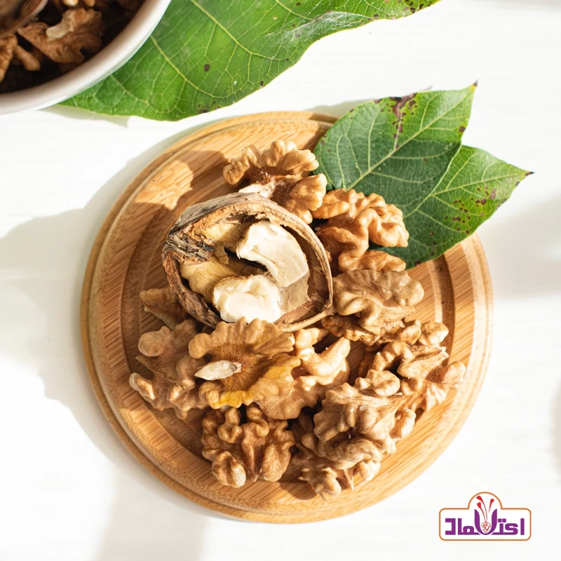 مغز گردو ایرانی و پرچرب خوش رنگ و تازه